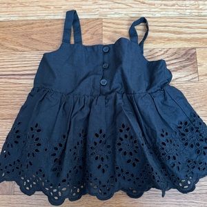 12-18m Baby Gap Black Eyelet Tank